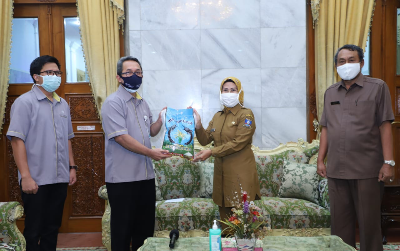 BPJS Salurkan Bantuan untuk Pemkab Serang