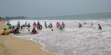 Pantai Carita dan Anyer Mulai Ramai Kembali