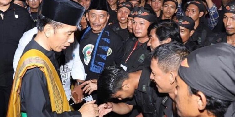 Pendekar Banten Kecam Pemasangan Baliho Erickout
