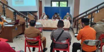 Tim Gabungan Disiapkan Tangani Sampah Dijalan Protokol Dan Desa Teluk