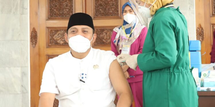 Dinkes Kabupaten Serang Laksanakan Vaksin Pertama Ke 10 tokoh