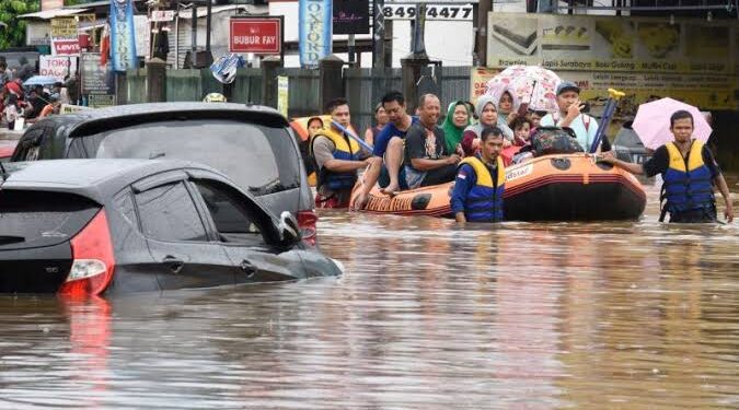 14 Titik Terendam Banjir, BPBD Tamgsel Langsung Terjunkan Reaksi Cepat dan Perahu LCR