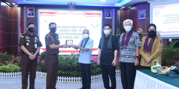 Kunjungan Kerja, DPR RI Tampung Keluhan dan Aspirasi Kejati Banten