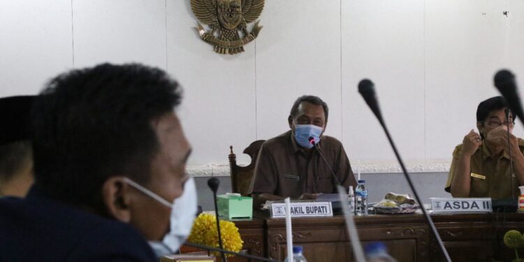 Wabup Serang Sampaikan Soal Sampah Saat Reses Bersama Anggota DPRD Banten