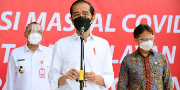 Jokowi Puji Pelaksanaan Vaksinasi di Kabupaten Tangerang