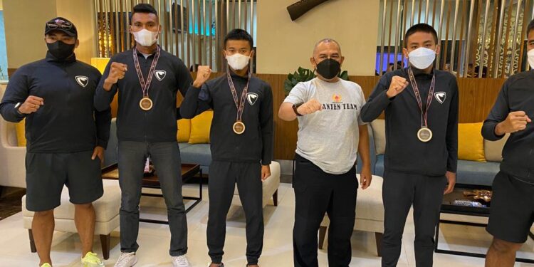 CdM Banten Beri Bonus Atlet Triathlon Peraih Medali