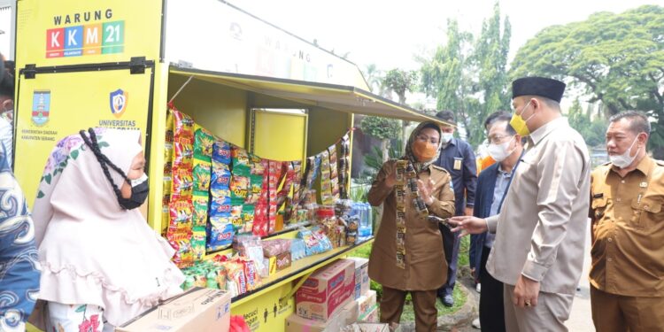 Apresiasi Bantuan Warung UPG, Bupati Serang Ajak Kebersamaan Bangkit dari Pandemi