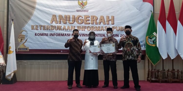 Pemkab Serang Raih Penghargaan Keterbukaan Informasi Kategori Informatif