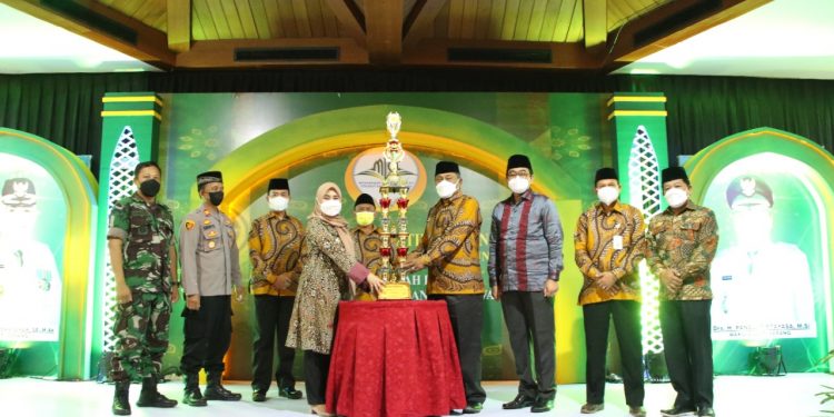 Waringinkurung Juara Umum MTQ Kabupaten Serang 2022