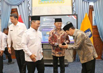 Pemkab Serang-Yayasan Al Bahru Teken MoU Pembangunan Masjid Terapung Banten