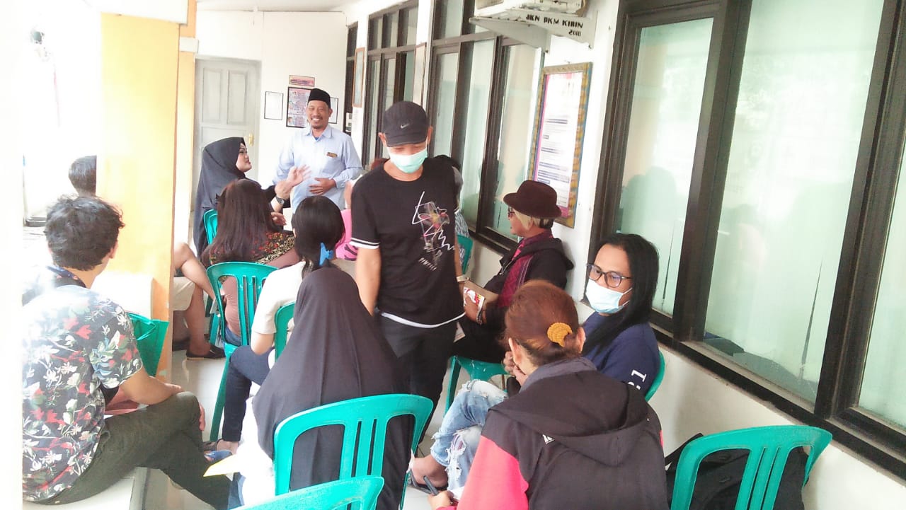 Khawatir Terjangkit HIV, Sejumlah Waria Ikuti Test