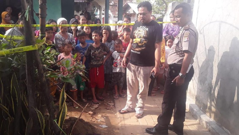 Geger Penemuan Mayat Bayi di Semak Halaman Rumah Pandeglang
