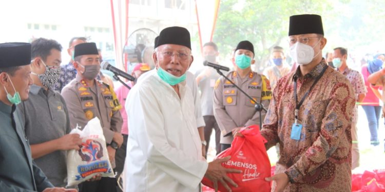 Mensos Salurkan 10 Ribu Paket Sembako di Kabupaten Serang
