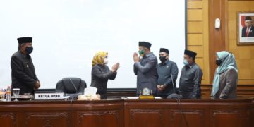 DPRD Kabupaten Serang Tetapkan Raperda LKPj APBD 2019 Jadi Perda