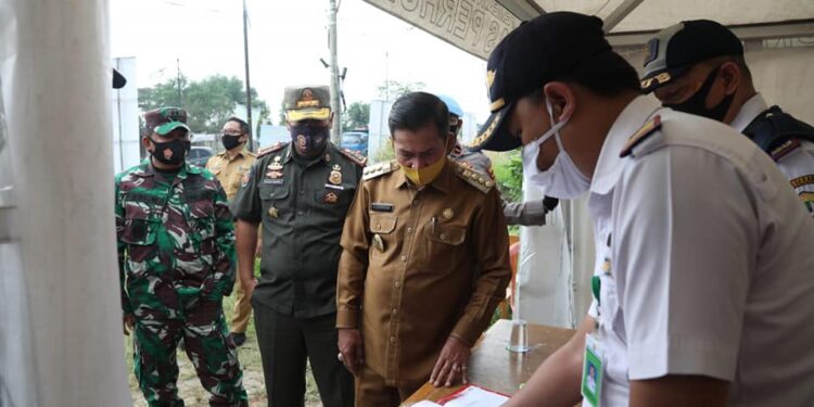 Walikota Serang Pantau Pelaksanaan Check Point di Empat Titik