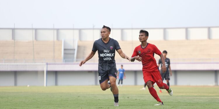 Laga Ujicoba Persita Vs Farmel FC Berakhir Imbang