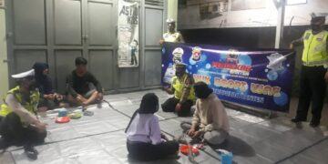 Ditlantas Polda Banten Berikan Himbauan kepada Masyarakat Dengan “Yuk Ngopi Wae”