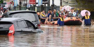 14 Titik Terendam Banjir, BPBD Tamgsel Langsung Terjunkan Reaksi Cepat dan Perahu LCR