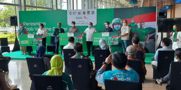 Menkes Resmikan Pusat Vaksin Grab Vaccine Center 3 in 1 Pertama di Indonesia