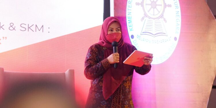 Dihadapan Menpan RB dan 38 Kepala Daerah, Bupati Irna Berbagi Pengalaman Membangun MPP Pandeglang