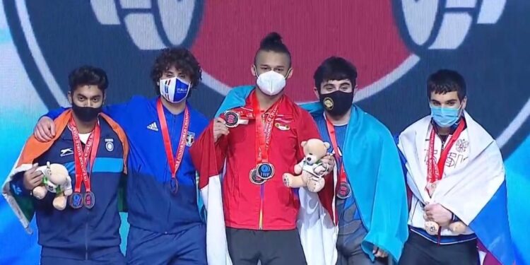 Lifter Banten Kembali Pecahkan Rekor Dunia