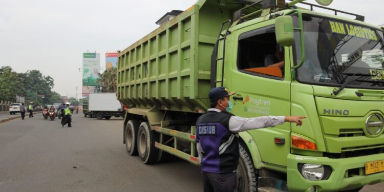 Gelar Operasi Penertiban, Dishub Kabupaten Tangerang Jaring 25 Kendaraan