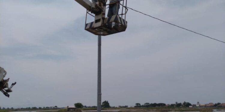 PJU untuk Wilayah Cikande dan Anyer Mulai Dipasang Dishub Kabupaten Serang