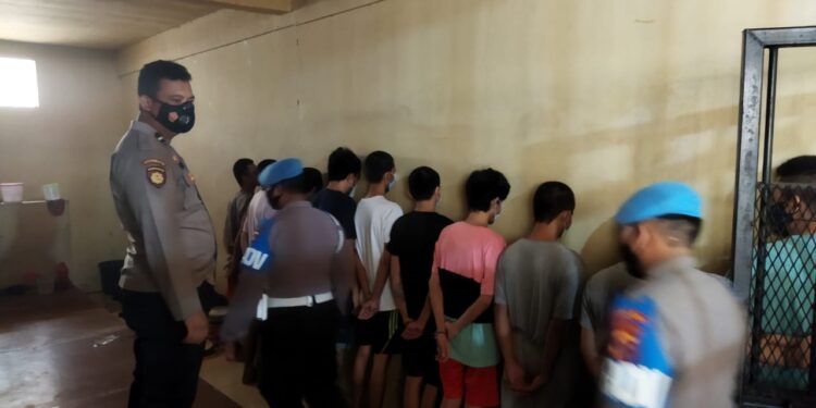 Tegakkan Disiplin, Bidpropam Polda Banten Lakukan Pemeriksaan Rutan Hingga Penjaga