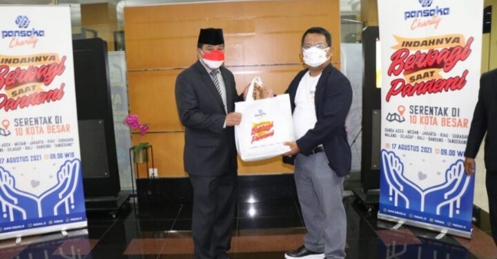 Sekda Terima Bantuan 1.000 Paket Sembako dari PT Pansaka