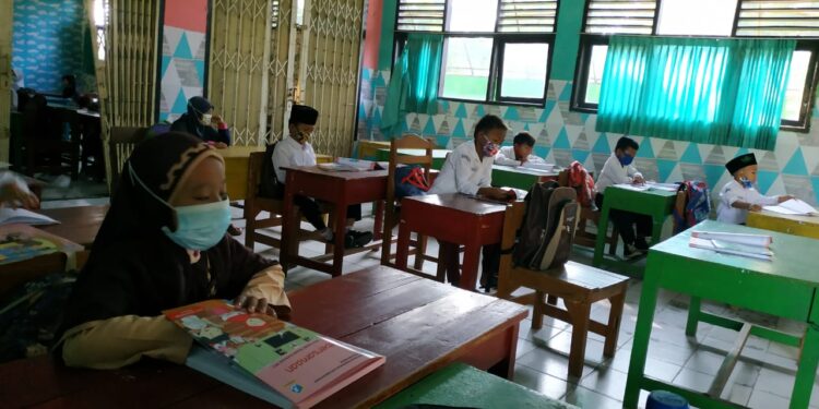 Dindikbud Terus Tingkatkan SDM Calon Kepsek dan Rehabilitasi Ruang Kelas