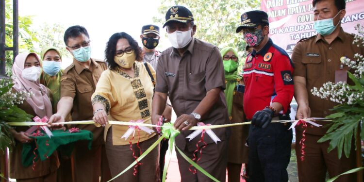 Care Peduli Bantu Tenda Pasien Covid-19 di Empat Kecamatan Kabupaten Serang