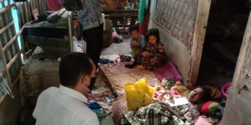 Angota DPR RI Bantu Warga Pandeglang Pengidap Kista Hingga Lumpuh Total