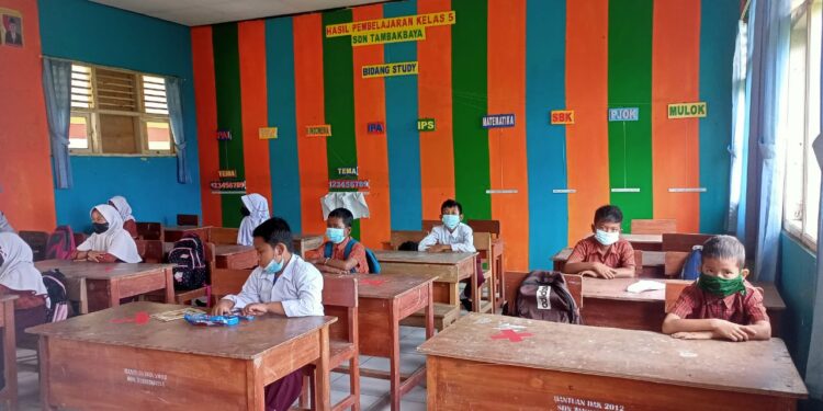893 SD dan SMP Sudah Laksanakan PTM Terbatas