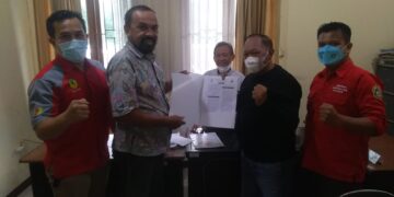 Edi Ariadi Ambil Berkas Pendaftaran Calon Ketum KONI Banten