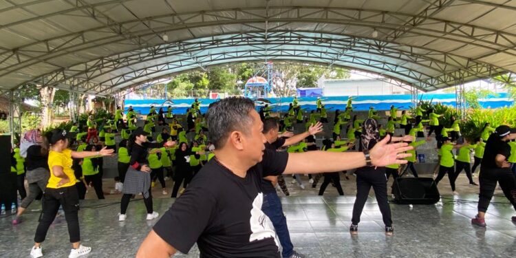 Tingkatkan Imunitas Tubuh, Subadri Senam Bareng Warga Kemanisan