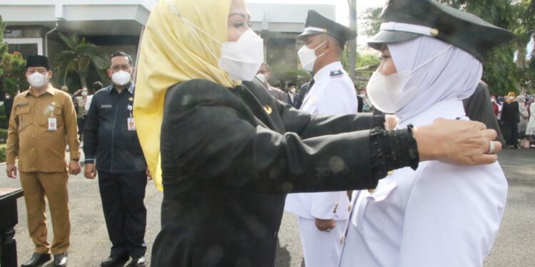 Lantik 114 Kades Baru, Ini Pesan Bupati Serang