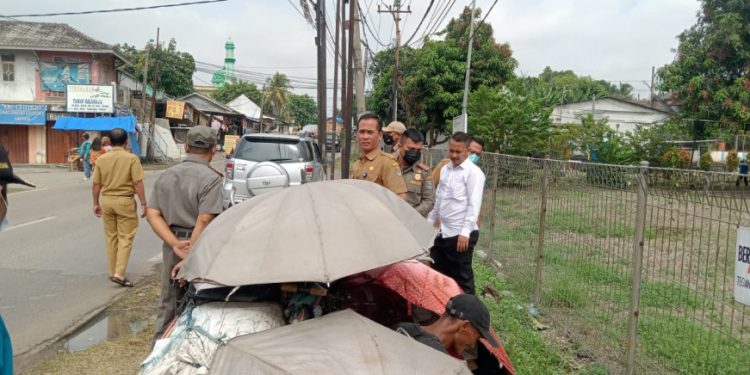 Tertibkan PMKS di Sukamulya, Satu Tunawisma Diamankan