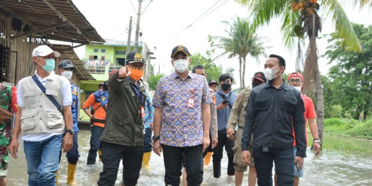 Bupati Tangerang Tinjau Banjir di Pakuhaji dan Kosambi