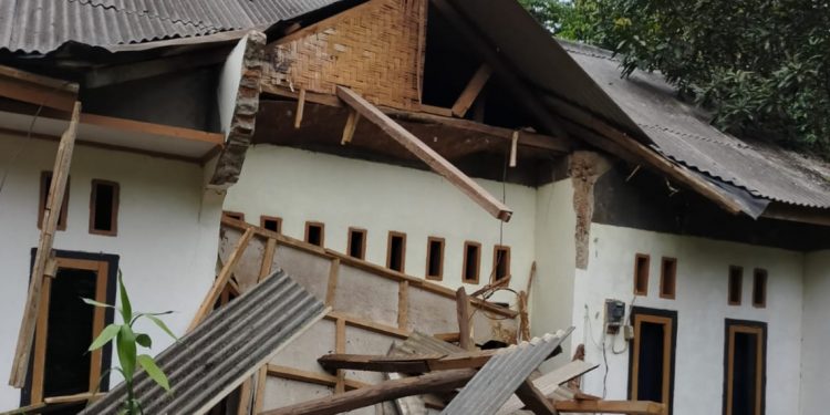 Sejumlah Provinsi Rasakan Gempa Dengan Kekuatan 6,6 Magnitudo