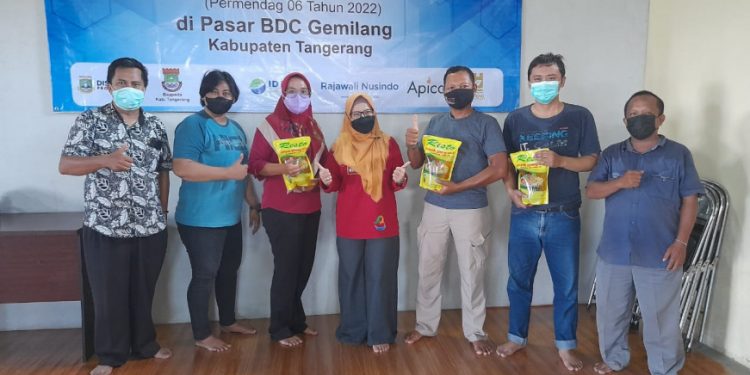 Bappeda Distribusikan 2.400 Liter Minyak Goreng