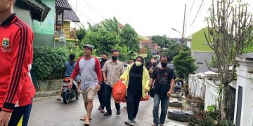 Kader Golkar Banten Turun Bantu Korban Bencana