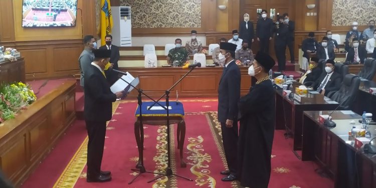 Anak Mantan Bupati Serang Dilantik Jadi Dewan