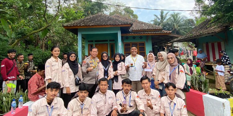 Mahasiswa KKM Kelompok 1 UPG Dorong Dua UMKM di Desa Cemplang