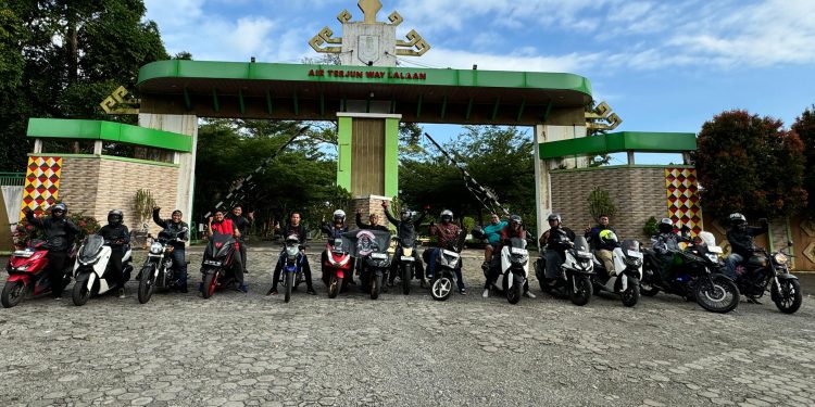 GTT Sambangi Air Terjun Way Lalaan ‘Surga Kecil’ Dekat Bandar Lampung