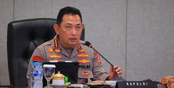 Massa Anarkis, Polri Tindak Tegas Bubarkan Massa