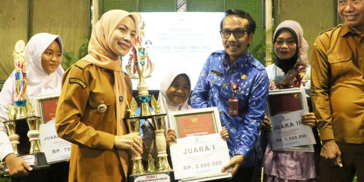 Tingkatkan Literasi, Bupati Serang Ratu Zakiyah Bangun SDM sampai Infrastruktur Modern dan Terintegrasi