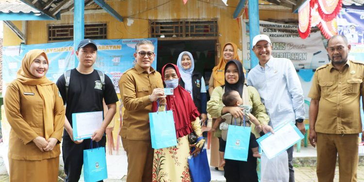 Disdukcapil Kabupaten Serang Jemput Bola Layanan Adminduk, Ratusan Warga Cinangka Antusias