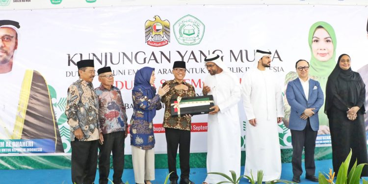 Kunjungi Ponpes Bai Mahdi, Duta Besar UEA Abdulla Salem Siap Majukan Pesantren