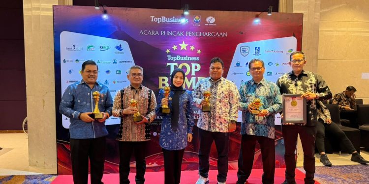 Bupati Serang Ratu Zakiyah Raih Penghargaan Top Pembina BUMD 2026