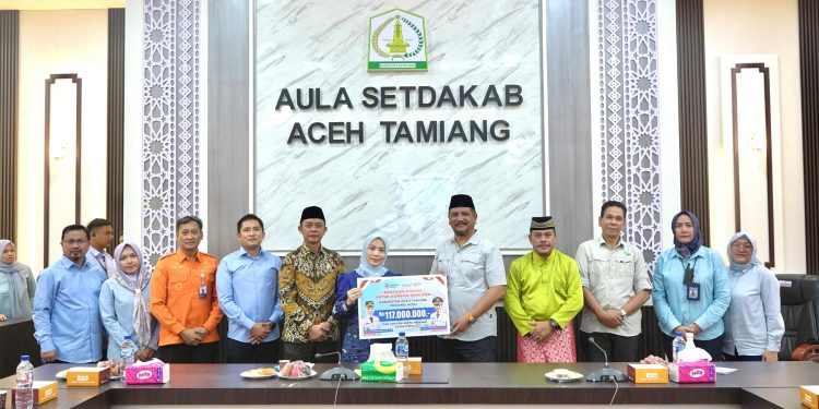 Bupati Serang Salurkan Bantuan Rp1,19 Miliar bagi Korban Bencana Aceh, Sumut, dan Sumbar